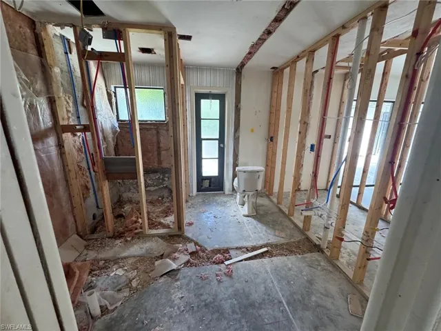 2215 Treehaven Cir N, Fort Myers, Florida 33907