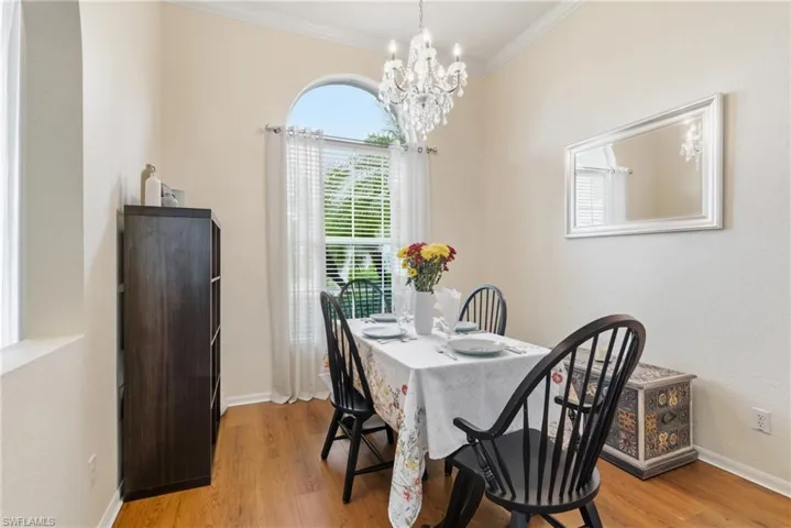 189  Skipping Stone  LN, Naples, FL 34119