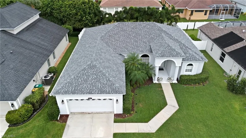189  Skipping Stone  LN, Naples, FL 34119