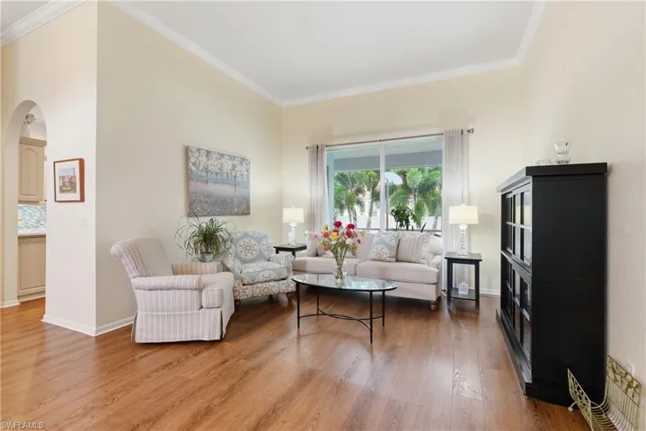 189  Skipping Stone  LN, Naples, FL 34119