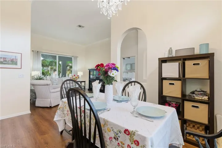189  Skipping Stone  LN, Naples, FL 34119