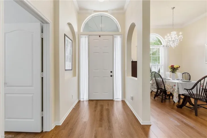 189  Skipping Stone  LN, Naples, FL 34119