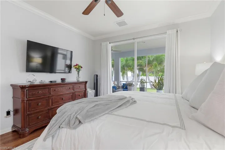 189  Skipping Stone  LN, Naples, FL 34119
