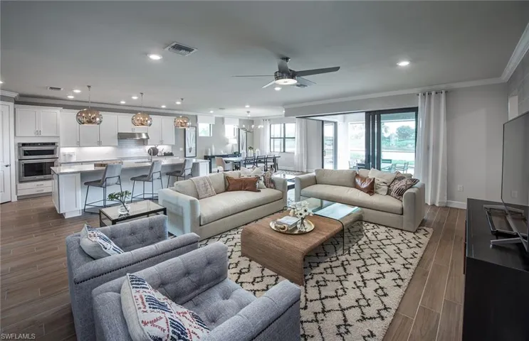 Photo of furnished model, options may vary.