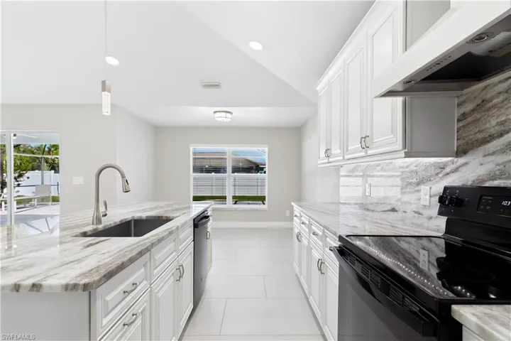 629 Sw 29th St, Cape Coral, Florida 33914