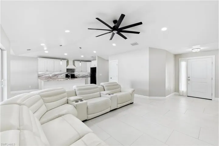 629 Sw 29th St, Cape Coral, Florida 33914