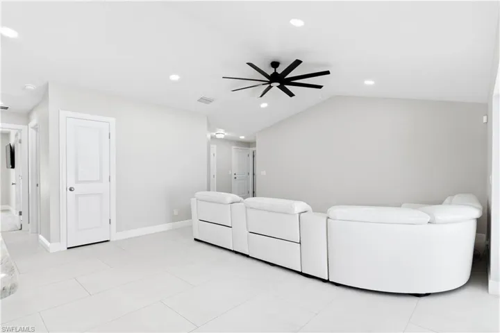 629 Sw 29th St, Cape Coral, Florida 33914