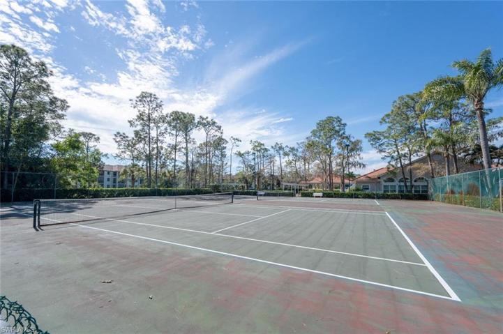 5724 Deauville CIR # H108, NAPLES FL 34112