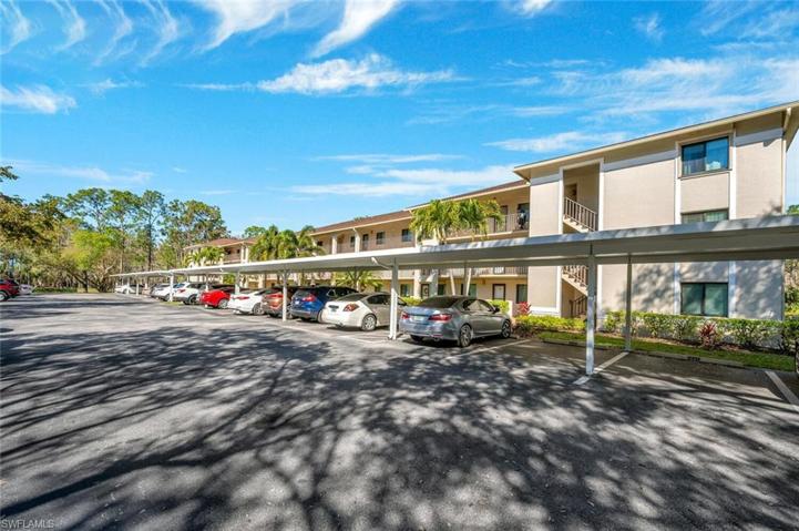 5724 Deauville CIR # H108, NAPLES FL 34112
