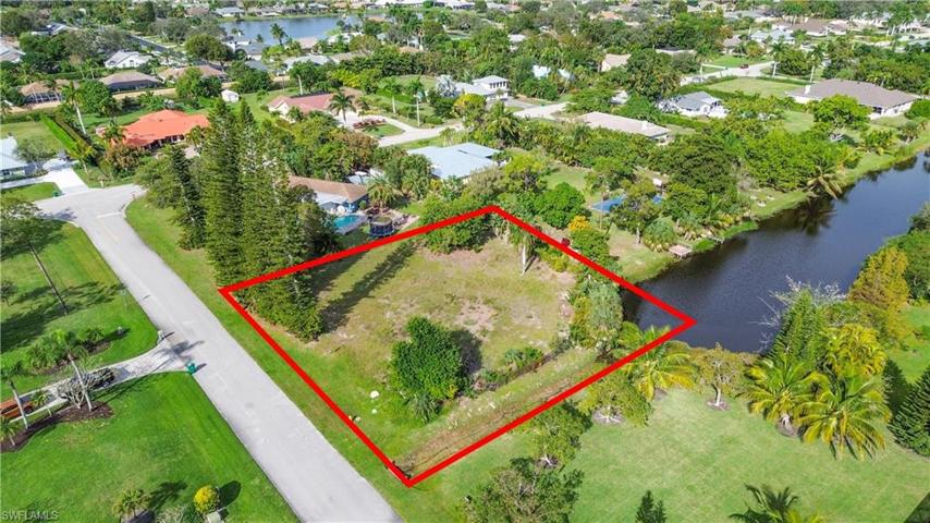 1585 Golden Harvest LN, NAPLES FL 34109