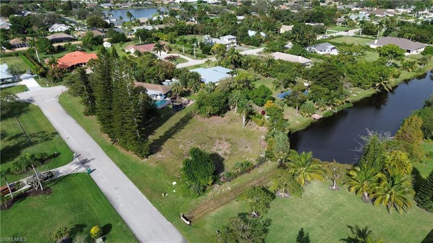 1585 Golden Harvest LN, NAPLES FL 34109