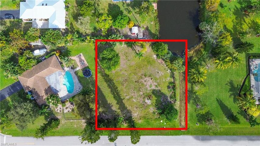1585 Golden Harvest LN, NAPLES FL 34109