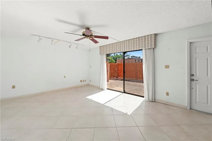 1703 Park Meadows Dr 2, Fort Myers, Florida 33907