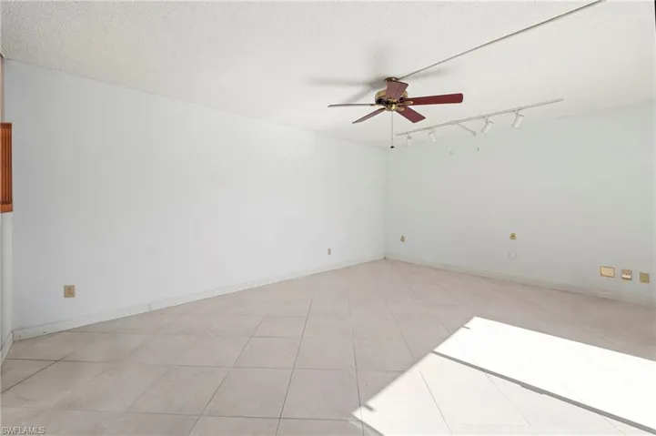 1703 Park Meadows Dr 2, Fort Myers, Florida 33907