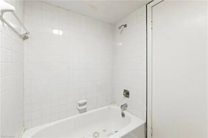1703 Park Meadows Dr 2, Fort Myers, Florida 33907