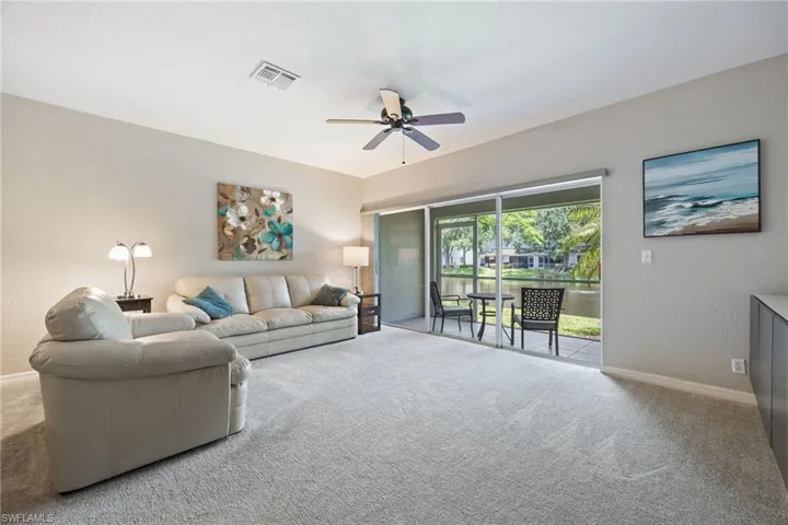 10083 Poppy Hill Dr, Fort Myers, Florida 33966