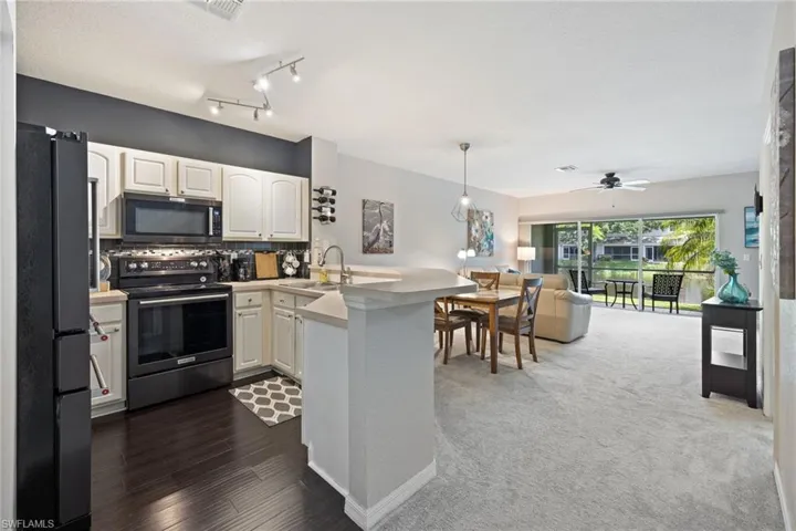10083 Poppy Hill Dr, Fort Myers, Florida 33966