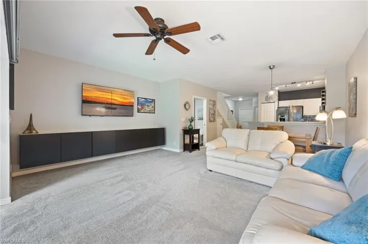 10083 Poppy Hill Dr, Fort Myers, Florida 33966
