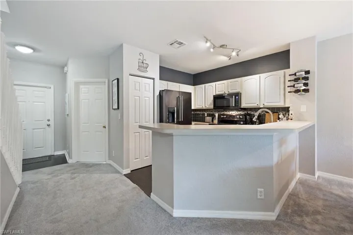 10083 Poppy Hill Dr, Fort Myers, Florida 33966