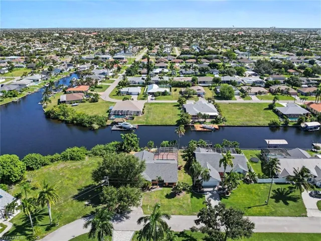 4221 Sw 2nd Ave, Cape Coral, Florida 33914