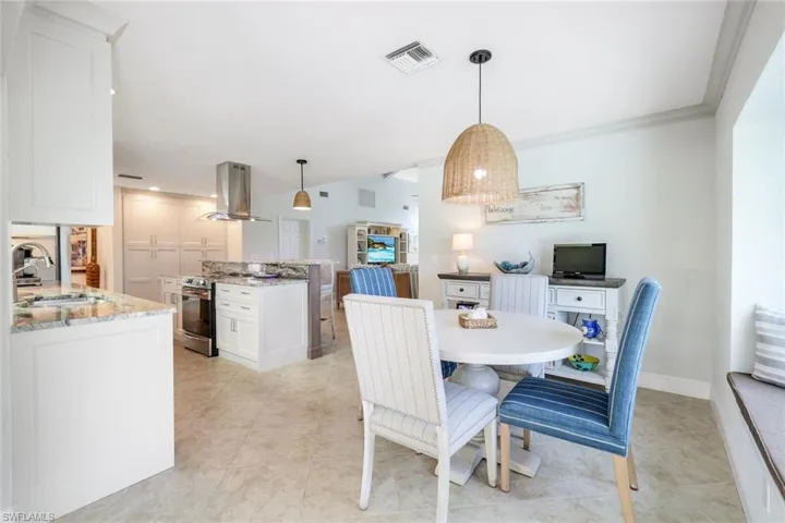 Kitchen Breakfast Room