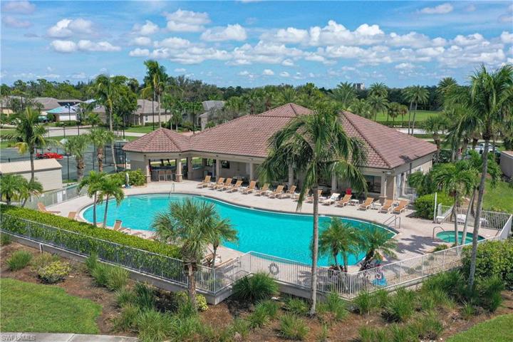 Extra large community pool