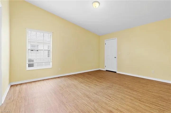 Looking towards large walk in closet.
