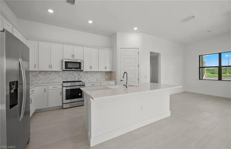 4195  Traditions  DR, Ave Maria, FL 34142