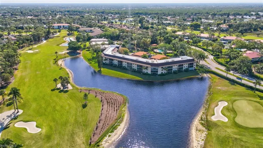 413 Augusta Blvd 105, Naples, Florida 34113