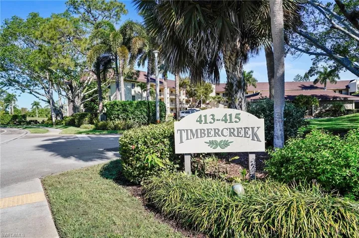 413 Augusta Blvd 105, Naples, Florida 34113