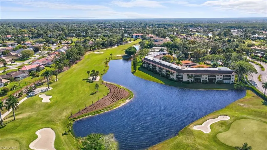 413 Augusta Blvd 105, Naples, Florida 34113