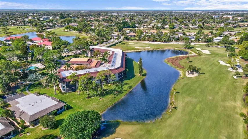 413 Augusta Blvd 105, Naples, Florida 34113