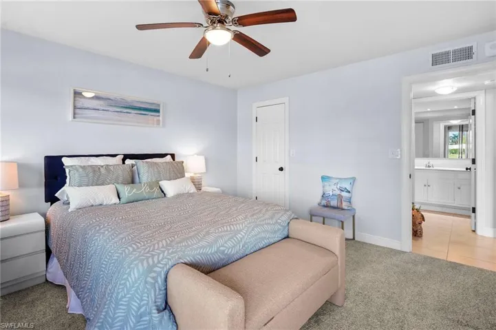 413 Augusta Blvd 105, Naples, Florida 34113