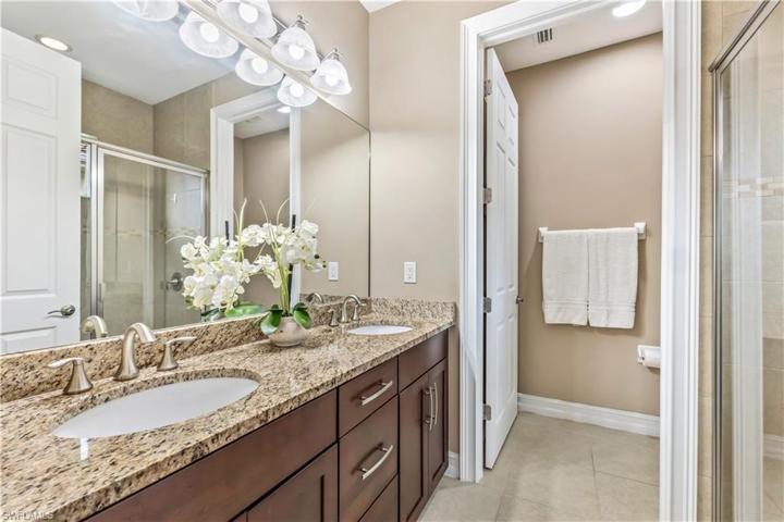 Double sink & shower