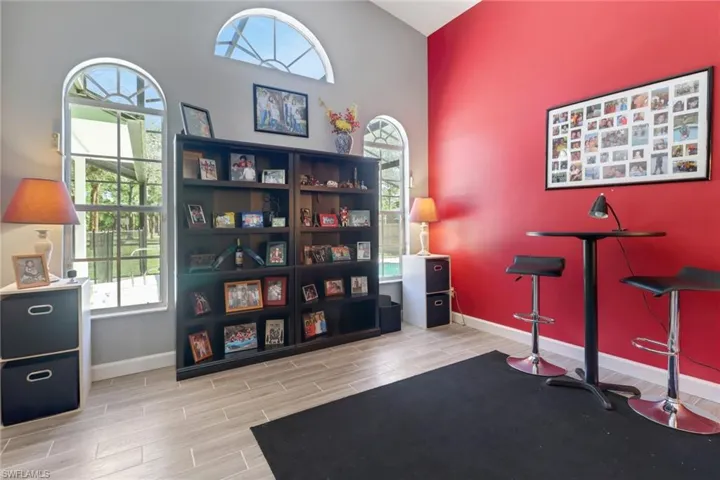 440  1st NW ST, Naples, FL 34120