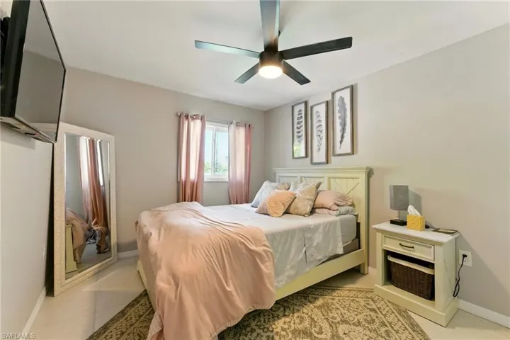 2491  43rd SW ST, Naples, FL 34116