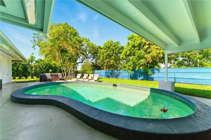 2491  43rd SW ST, Naples, FL 34116