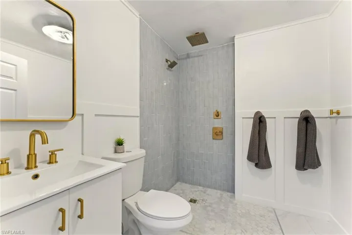 2491  43rd SW ST, Naples, FL 34116