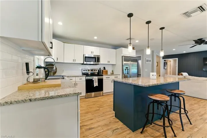 2491  43rd SW ST, Naples, FL 34116