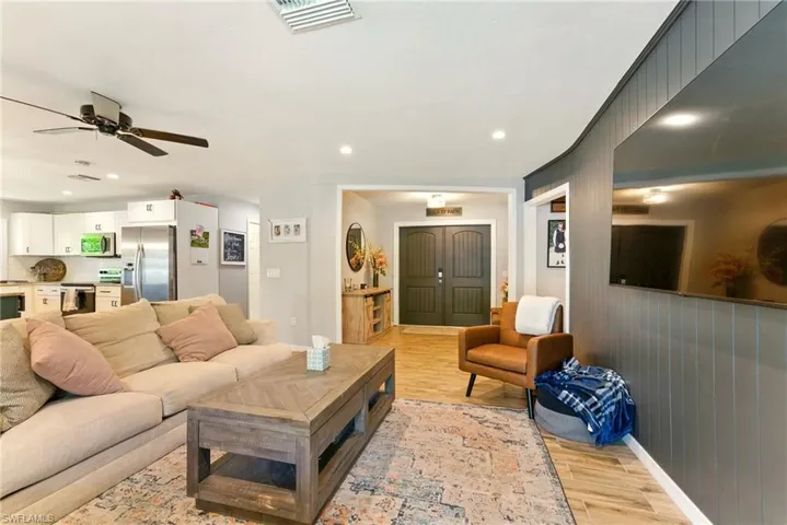 2491  43rd SW ST, Naples, FL 34116