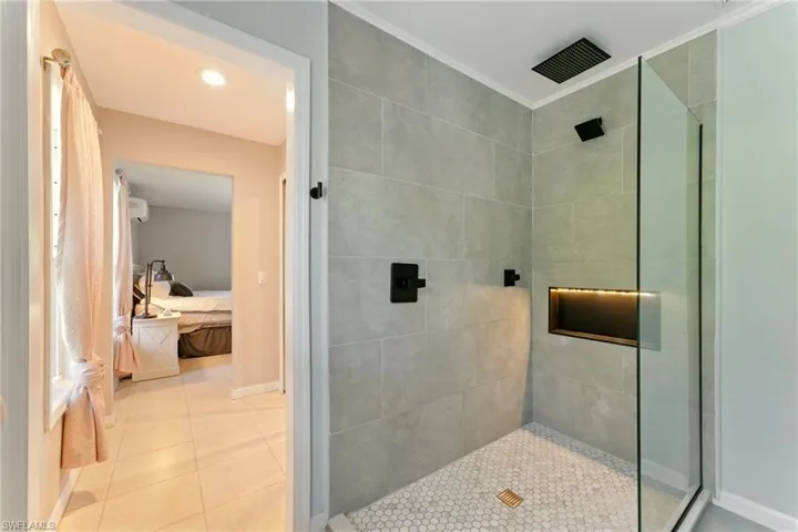 2491  43rd SW ST, Naples, FL 34116