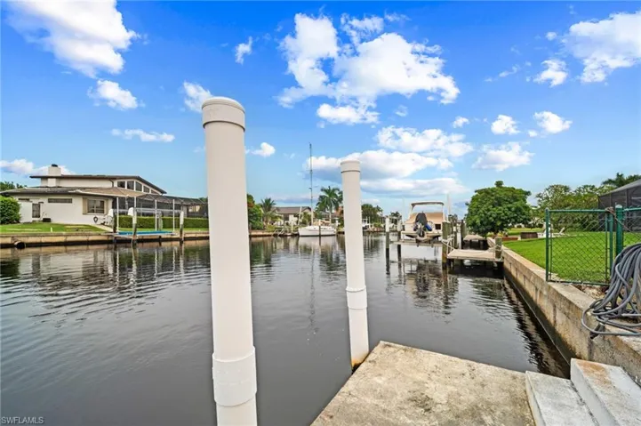 145 Bayshore Ct, Punta Gorda, Florida 33950