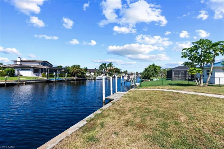 145 Bayshore Ct, Punta Gorda, Florida 33950