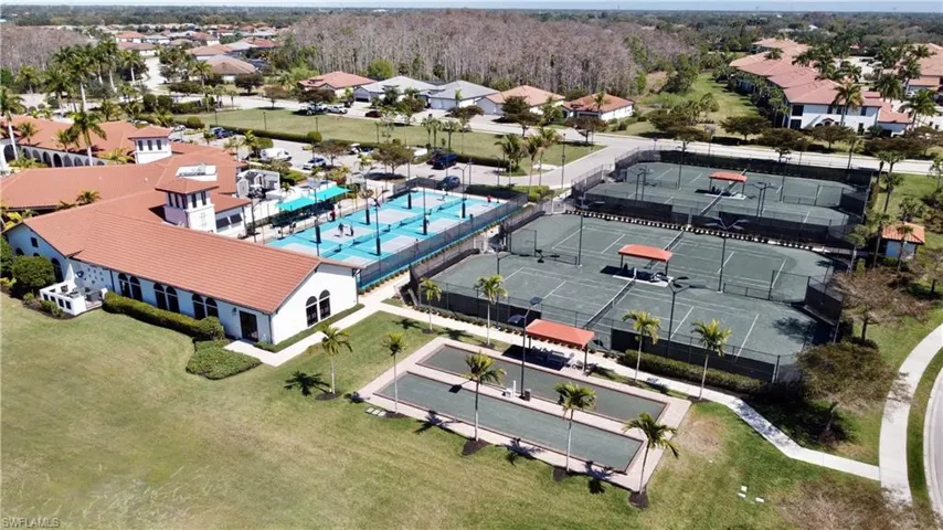 Downhill Amenity Center