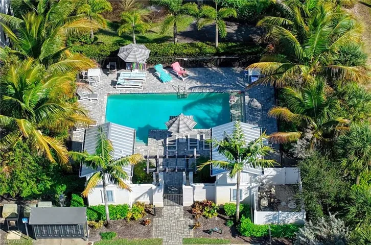 13045 Pembroke Dr, Naples, Florida 34105