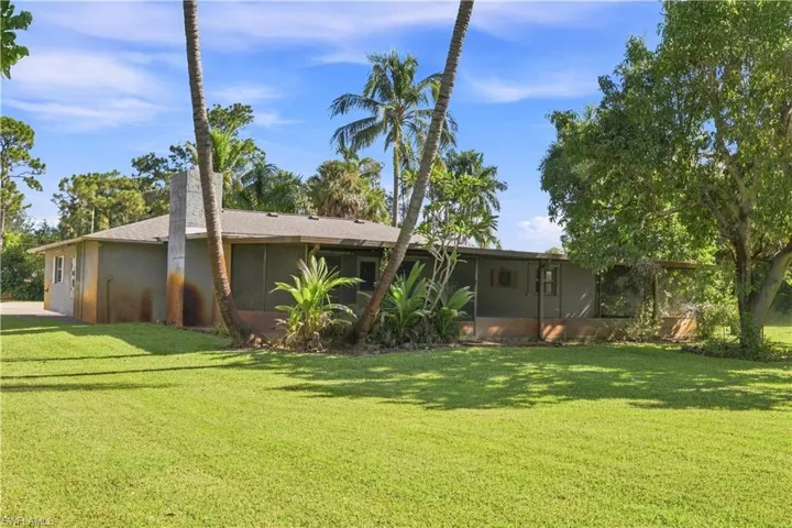 5290 Cypress Ln, Naples, Florida 34113