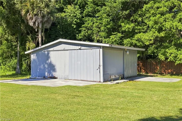 5290 Cypress Ln, Naples, Florida 34113