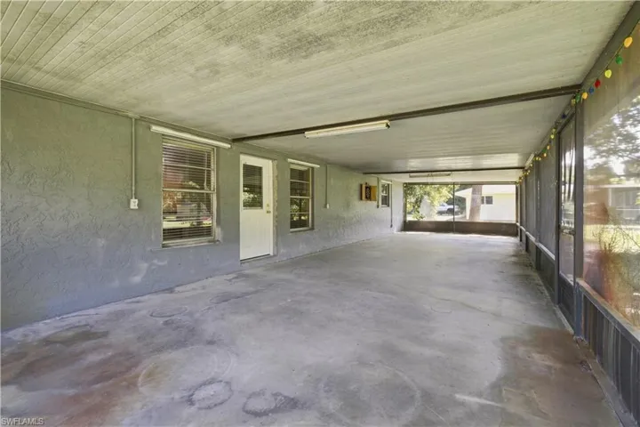 5290 Cypress Ln, Naples, Florida 34113