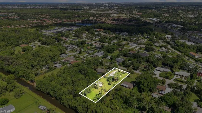5290 Cypress Ln, Naples, Florida 34113