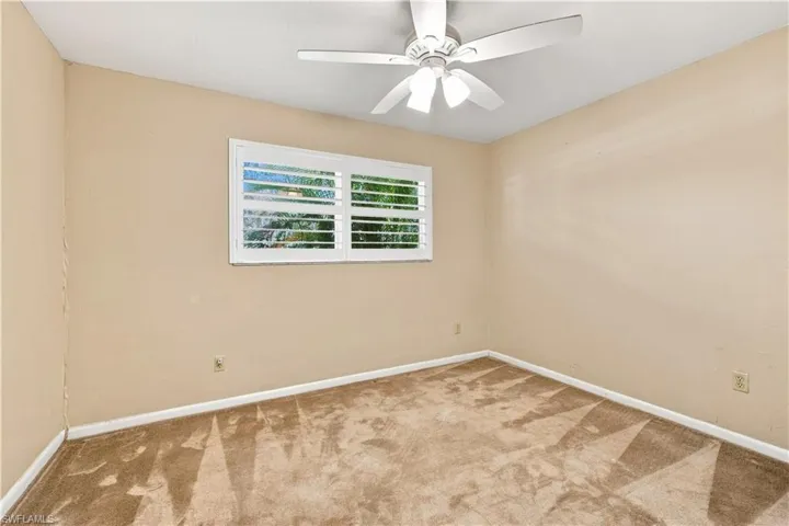 5290 Cypress Ln, Naples, Florida 34113